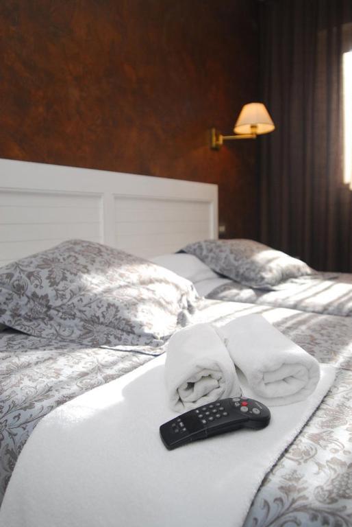 Hotel Iguarena เอซกาไรย์ ภายนอก รูปภาพ